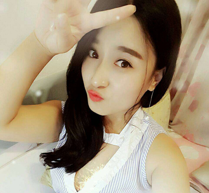 刘荷娜近照曝光 中年的夏之星不比美女主播5