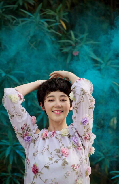 美女主播收徒标准曝光 直播间生日会向神灯许个愿望6