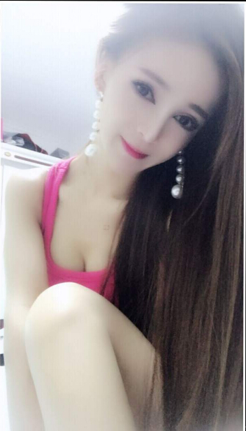 美女主播在线连播 大哥直播间刷礼物任性1