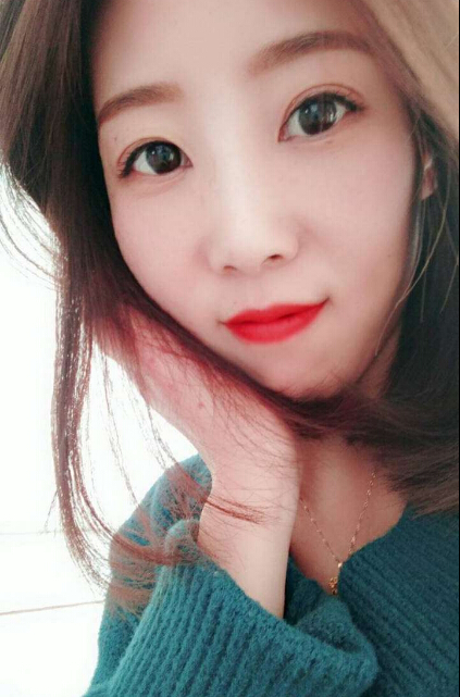 手机维修店女老板当众热舞 美女主播感叹太拼3
