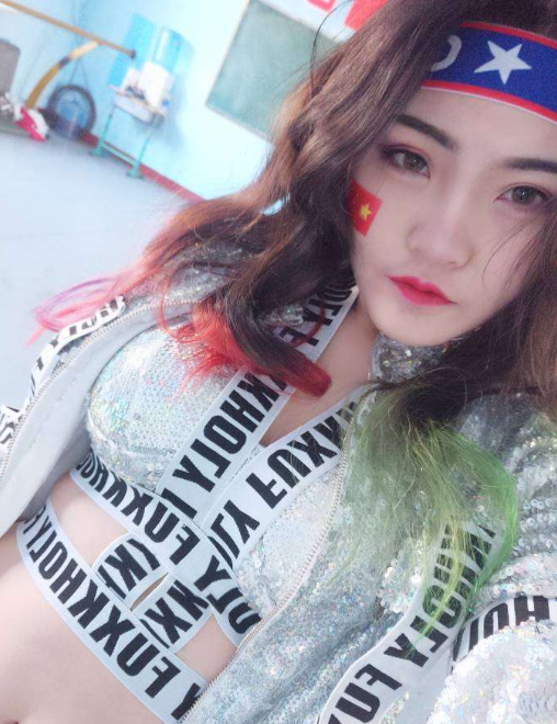 80岁老人寻初恋 别让爱你的美女主播等太久1