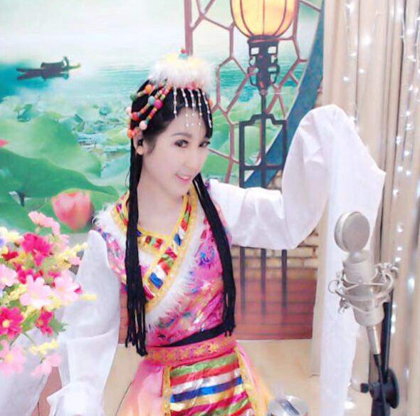 美国女孩穿旗袍惹争论 美女主播这样认为4