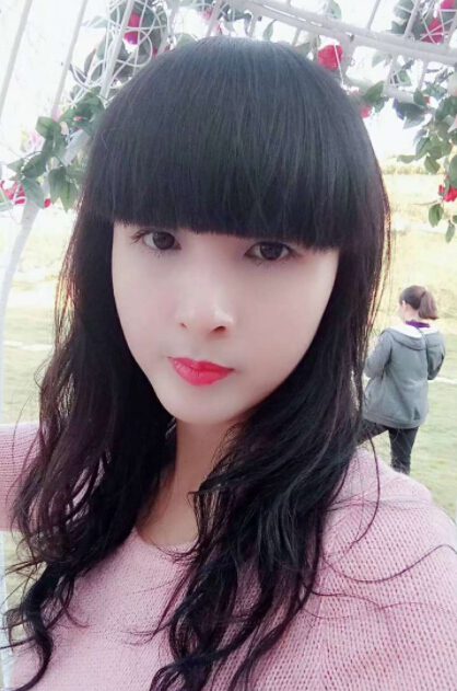 女员工因一天没吃肉请假半天 美女主播自称好久不吃肉3