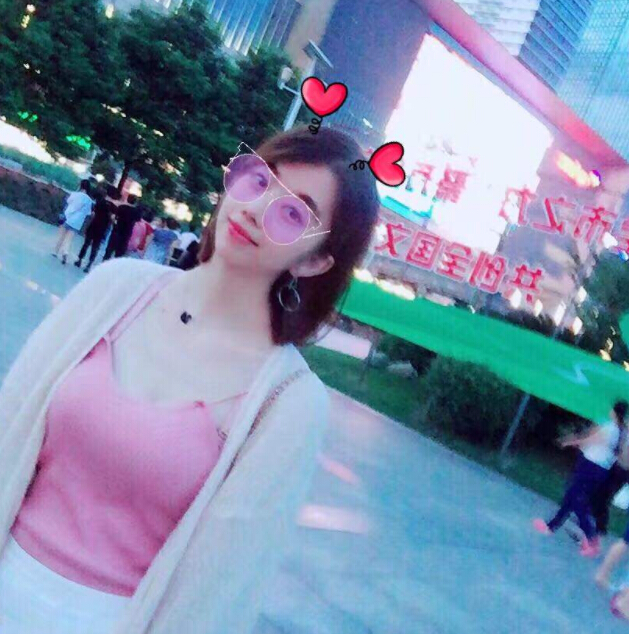 张檬向刘雨欣道歉 张檬整容成美女主播热门话题2