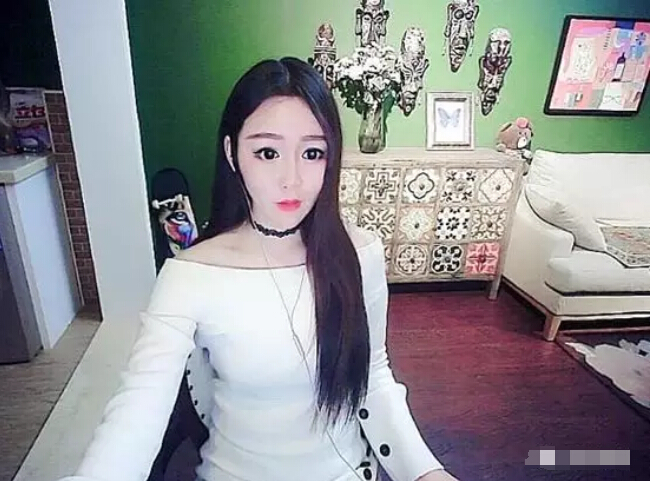 秀色直播间王者战况 玄学阵容只为了秀皮肤5