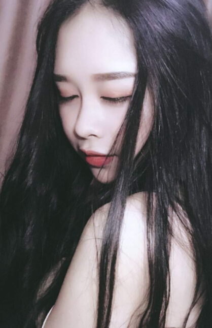 泰国迎宾强颜欢 美女主播却这样说1