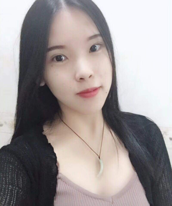 泰国迎宾强颜欢 美女主播却这样说5