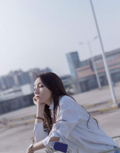美女主播视频在线 为博观众欢心毁形象5