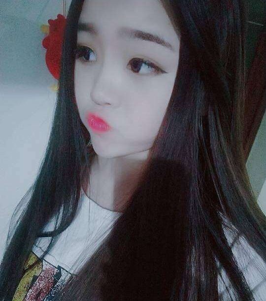 李诞首次正面谈恋情 漂亮女朋友竟不输美女主播1