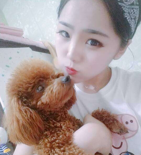 李诞首次正面谈恋情 漂亮女朋友竟不输美女主播3
