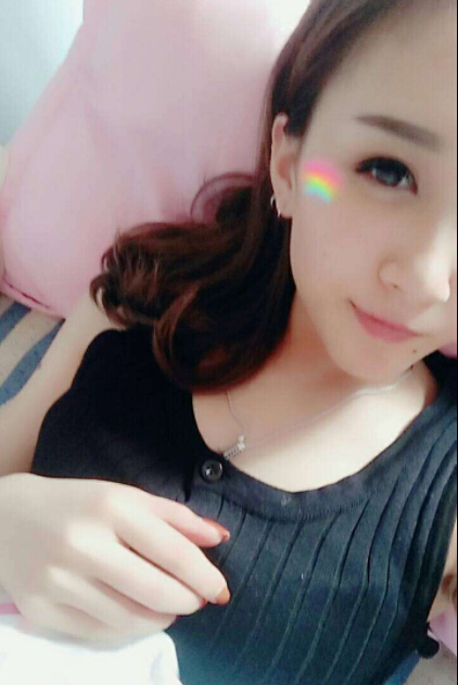 邓莎老公遭曝光 邓莎老公是谁让美女主播好奇5