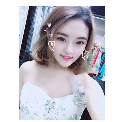 美女直播间视频在线 唱歌主播变吃播7