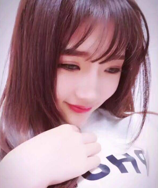 美女主播变身学猫叫 皮肤细滑只因爱的供养1