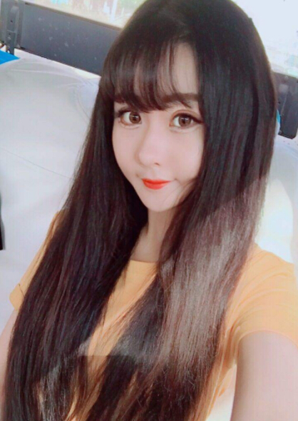 美女主播拿下双周星 把大哥名字放进感谢语1