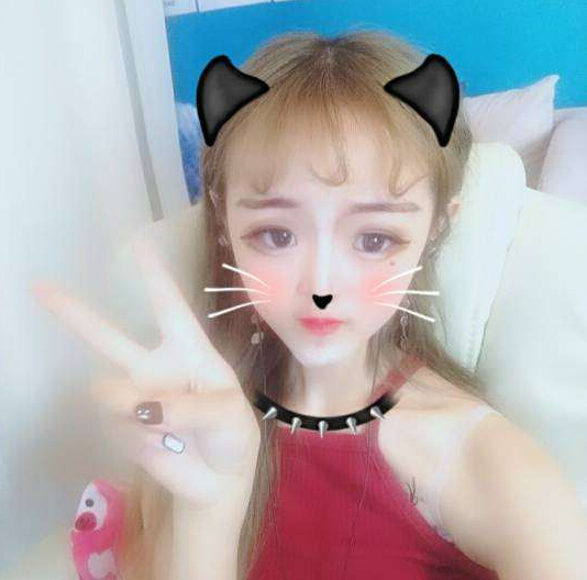 张翰微博晒同学聚会合影 美女主播却只关注1