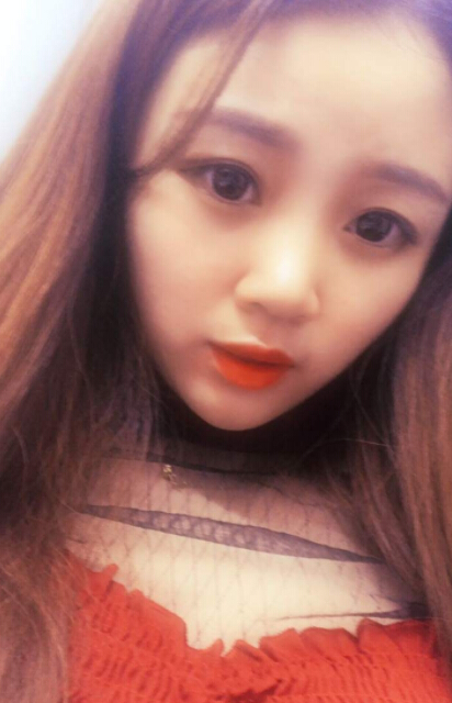 世界杯女记者险遭强吻 美女主播怒斥该男子行为3