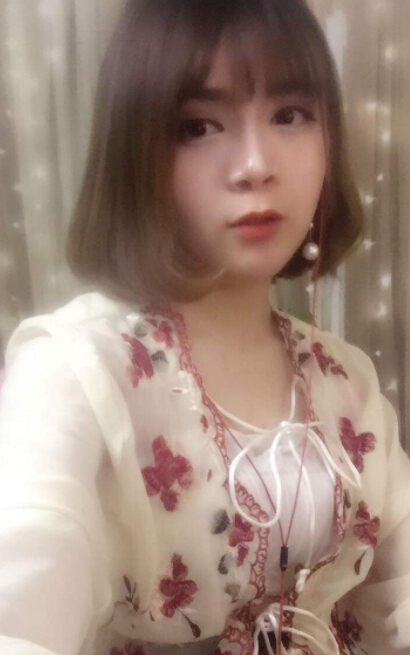 美女主播热聊直播间 甜美歌声赶走夏日烦恼3