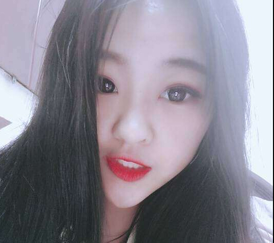 美女主播视频直播间 吃雪糕被观众说1