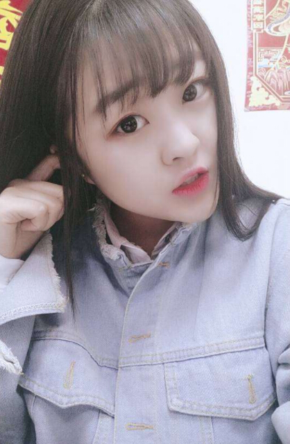 美女主播视频直播间 吃雪糕被观众说4