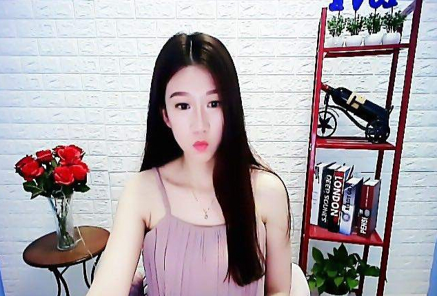 唐嫣化身清洁工 这个动作让美女主播佩服2