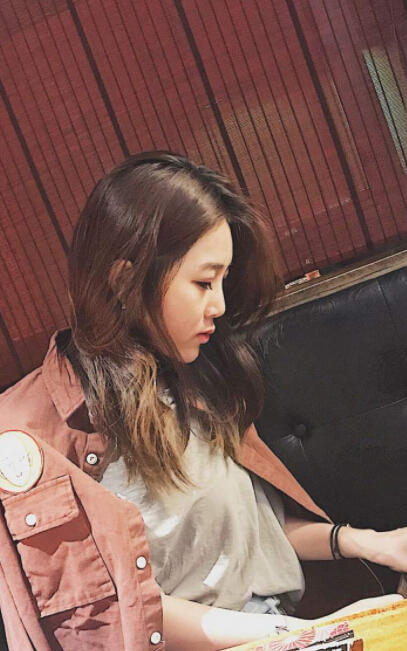 美女主播视频在线 向来嘴不停却忽然不说话1