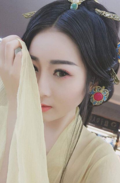 美女主播视频在线 向来嘴不停却忽然不说话2