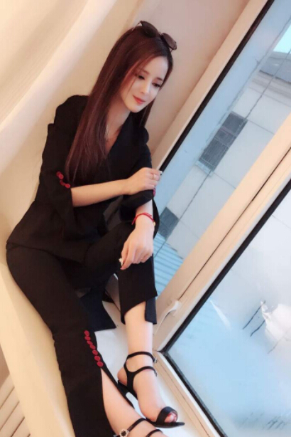 美女主播自认为胖没自信 观众空刷感动主播7