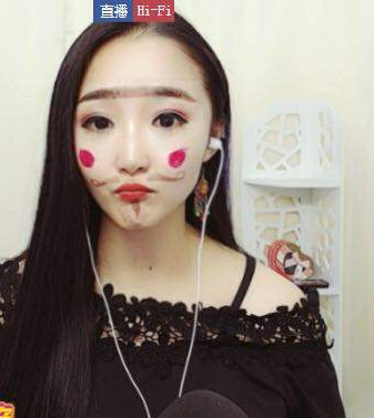美女主播比赛输了被罚痒 却被直播间大哥批评3