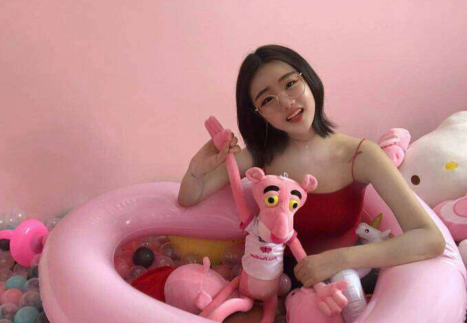 美女主播视频在线 因为观众这句话吞口水4