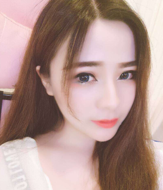 美女直播间直刷取周星 贡献值数字引发猜想1