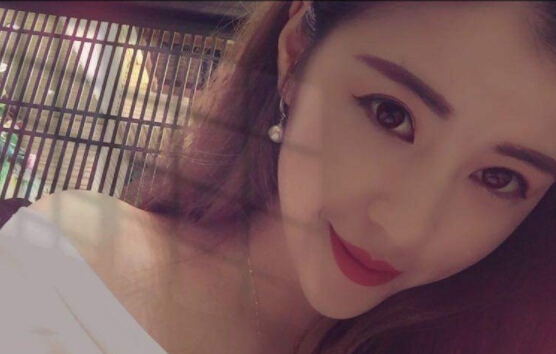 美女主播输了pk 这样的惩罚让观众害羞1