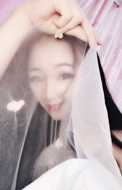 美女主播在线聊天 自曝直播间中的尴尬2