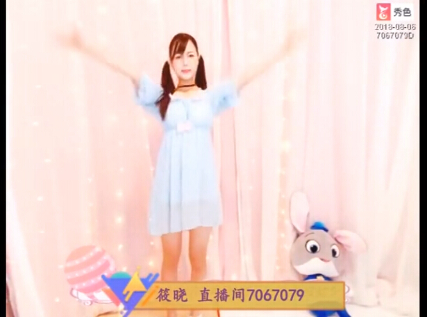 美女主播会直播还会画画 观众凑榜升国王3