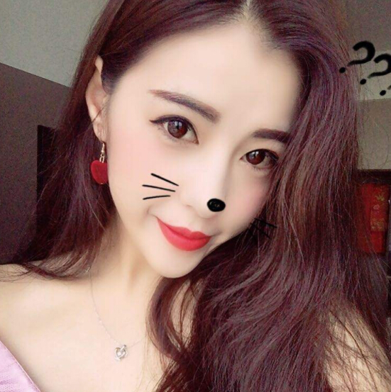 美女直播间情人节 观众怕被打劫竟不敢说话1