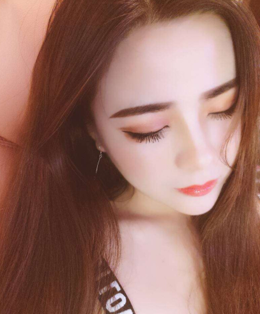美女主播升冠靠偶然 主播转型周星少女1