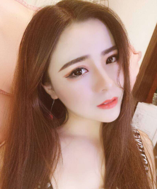美女主播七夕升冠 耿直观众是独家风景3