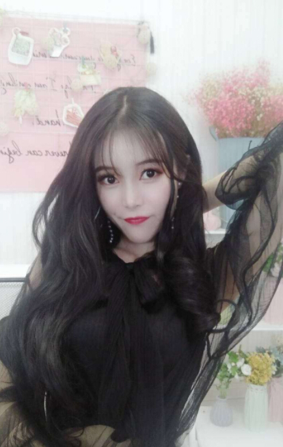 美女主播回归直播间 观众为主播改昵称4
