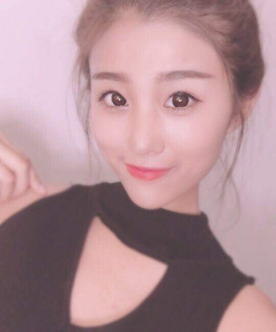 美女主播求宠爱 手滑送大礼鼎力助战1