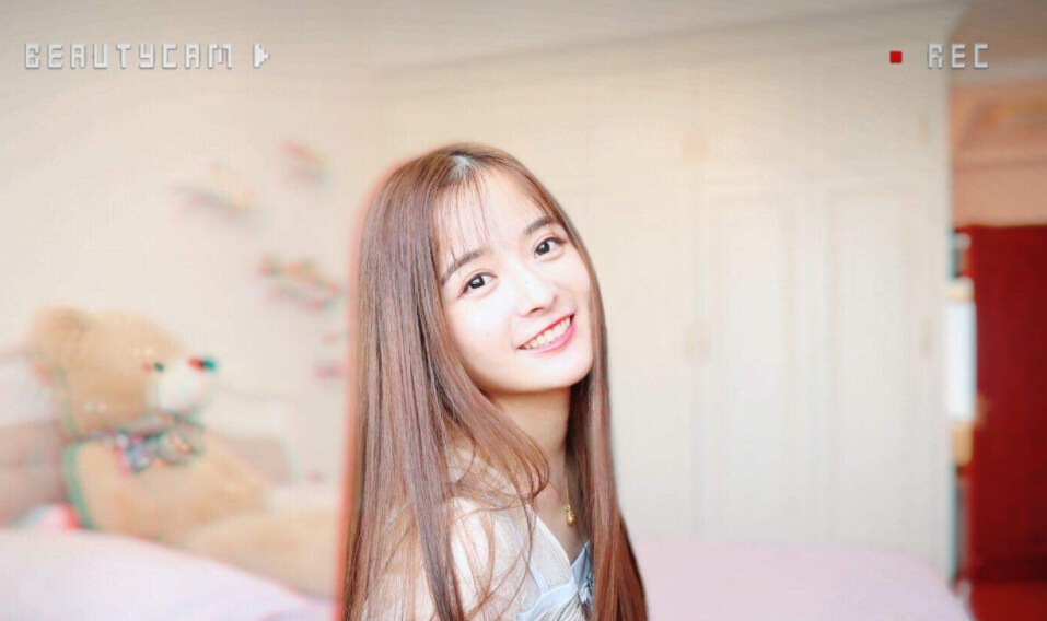 美女直播间在线 直播间这个东西让观众好奇2