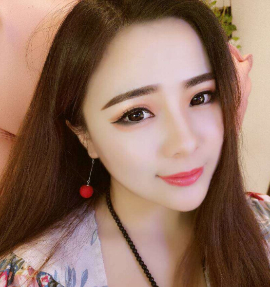 美女主播变山大王 只因观众太宠爱1