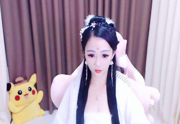 美女直播间排行 观众暴增只因主播这样2