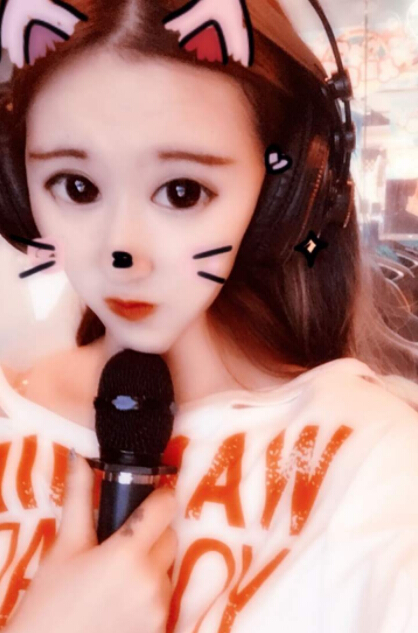 美女主播视频在线 观众称主播比电视还好看4