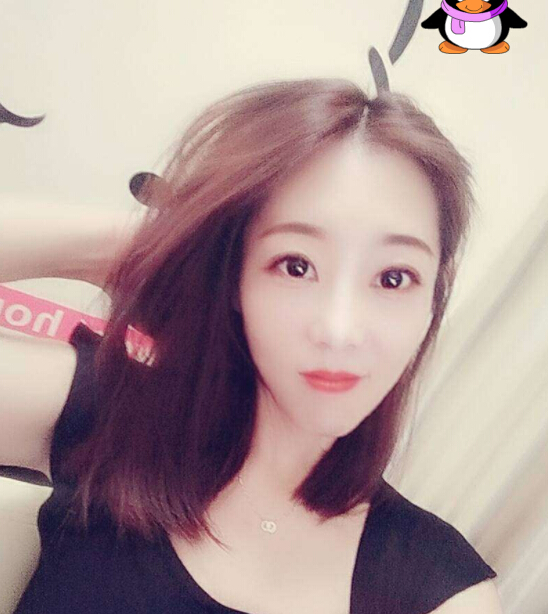 美女主播自称穷 观众送这个礼物让主播开心2