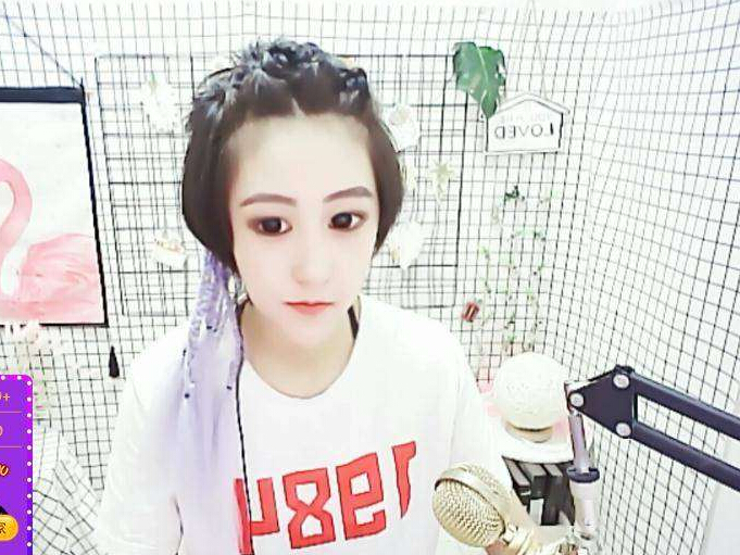 美女主播视频在线 新主播观众只为她回来2