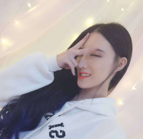 美女直播间在线 甜美主播被称为钢铁直男5