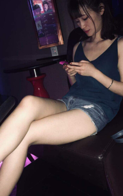 美女直播间在线 观众要走还叫主播不能下5
