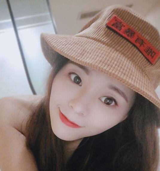 美女主播视频在线 想为观众跳舞却被揭穿谎话1