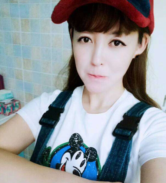 美女直播间在线 观众成“人贩”偷走主播的心1