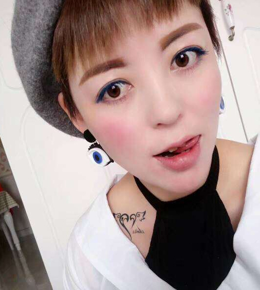 美女直播间在线