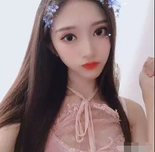 美女直播间推荐 让人想要亲的主播1